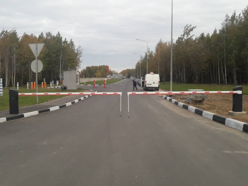 Шлагбаум DoorHan в Обиниске с установкой