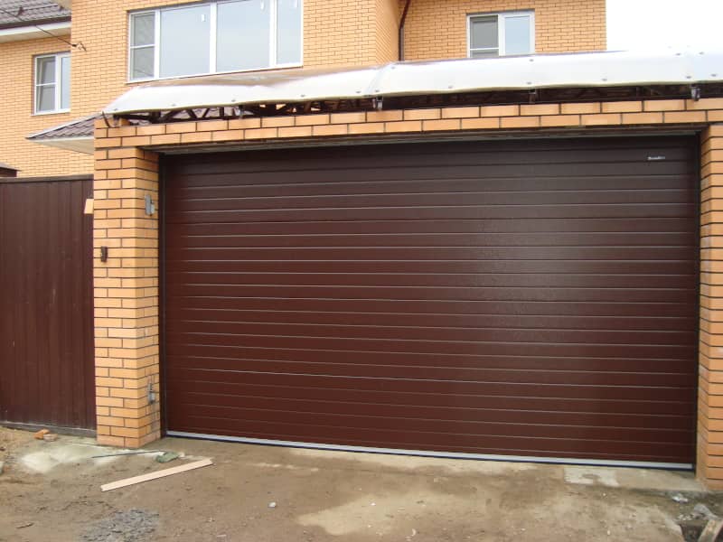 Секционные ворота DoorHan в Обиниске с установкой
